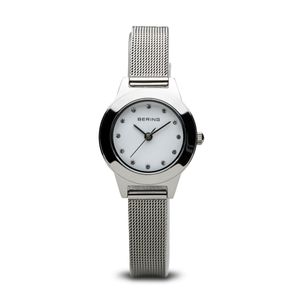 Bering Time 11125 – 000 Mujeres Classic Collection – Reloj con correa de acero inoxidable y arañazos Resistent vidrio de zafiro. Diseñado en Dinamarca