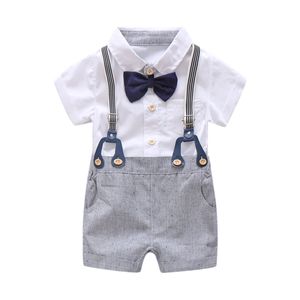 Conjunto de ropa para caballero de manga corta para bebés, camisa de manga corta, pantalones con babero y pajarita, color blanco