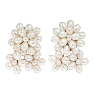 Blooming floral Romance Agua dulce Cultivadas Blanco Perla Clip en arete