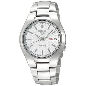 Seiko SNK601 Seiko 5 Reloj analógico automático con brazalete plateado de acero inoxidable