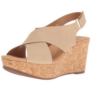 Clarks Sandalia De Cuña Annadel Eirwyn Para Mujer, Arena,...